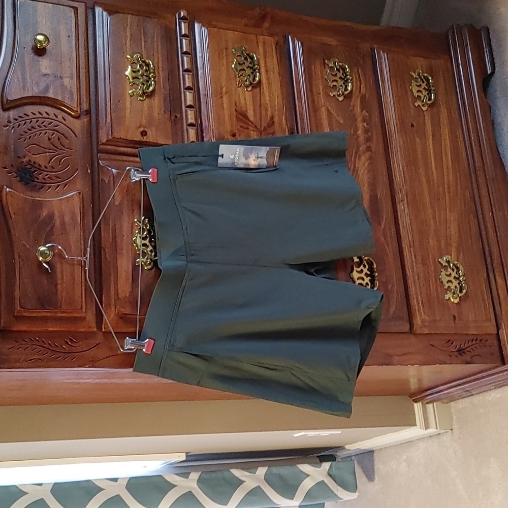 NWT Men's Kyodan Active Forest Green Athletic Shorts